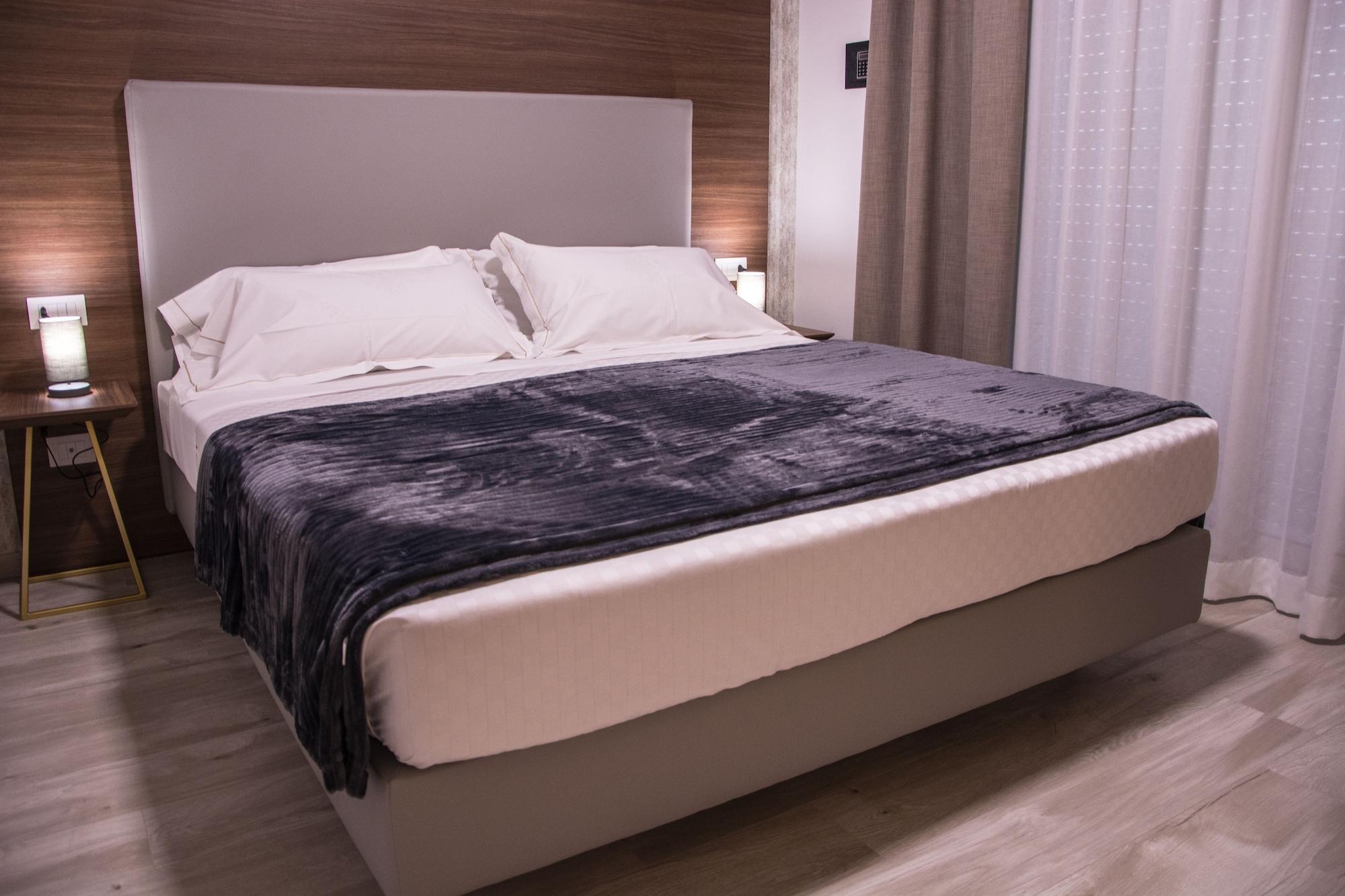 8room Hotel Catania