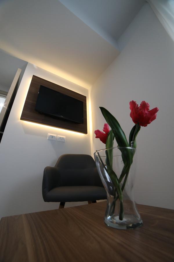 8room 4* Catania